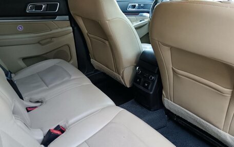 Ford Explorer VI, 2017 год, 2 450 000 рублей, 19 фотография