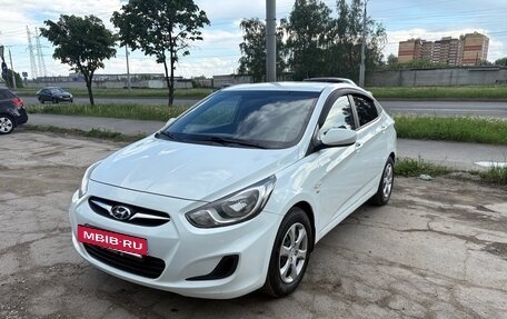 Hyundai Solaris II рестайлинг, 2013 год, 790 000 рублей, 2 фотография