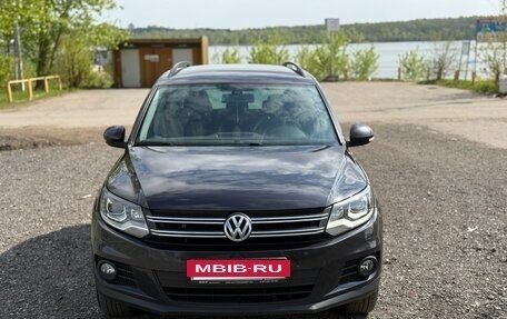Volkswagen Tiguan I, 2015 год, 1 450 000 рублей, 5 фотография