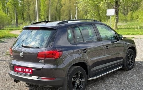 Volkswagen Tiguan I, 2015 год, 1 450 000 рублей, 4 фотография