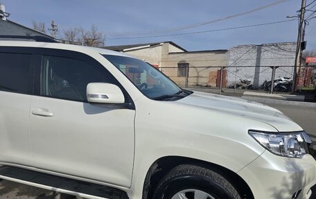 Toyota Land Cruiser Prado 150 рестайлинг 2, 2021 год, 5 500 000 рублей, 7 фотография