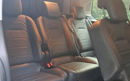 Ford Tourneo Custom I рестайлинг, 2017 год, 2 550 000 рублей, 5 фотография