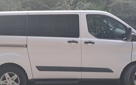 Ford Tourneo Custom I рестайлинг, 2017 год, 2 550 000 рублей, 6 фотография