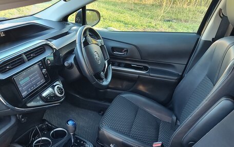 Toyota Aqua I, 2017 год, 1 400 000 рублей, 12 фотография