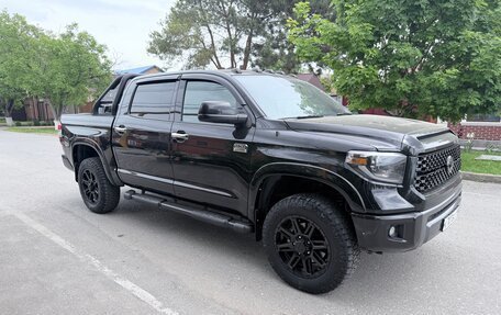Toyota Tundra II, 2019 год, 5 700 000 рублей, 2 фотография