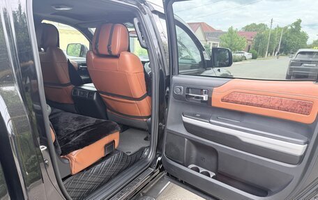 Toyota Tundra II, 2019 год, 5 700 000 рублей, 8 фотография