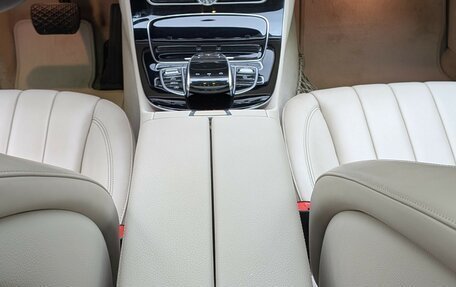 Mercedes-Benz E-Класс, 2017 год, 4 200 000 рублей, 10 фотография