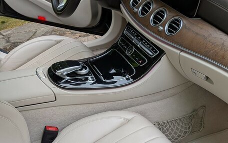 Mercedes-Benz E-Класс, 2017 год, 4 200 000 рублей, 9 фотография