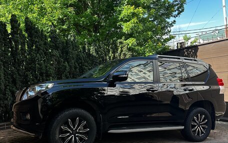 Toyota Land Cruiser Prado 150 рестайлинг 2, 2013 год, 3 950 000 рублей, 1 фотография