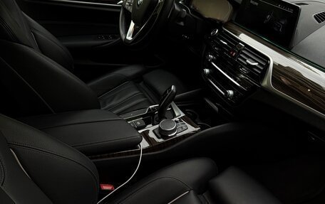 BMW 5 серия, 2019 год, 3 149 000 рублей, 14 фотография