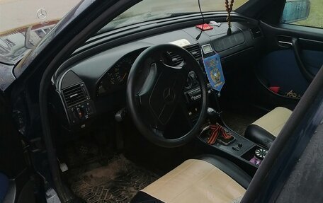 Mercedes-Benz C-Класс, 1998 год, 250 000 рублей, 3 фотография