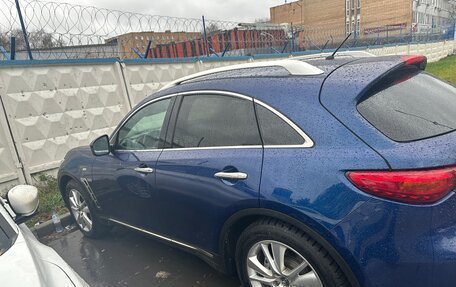 Infiniti QX70, 2016 год, 2 430 000 рублей, 2 фотография