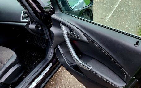 Opel Astra J, 2012 год, 390 000 рублей, 11 фотография