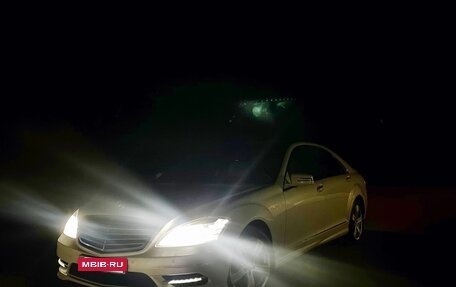 Mercedes-Benz S-Класс, 2010 год, 2 700 000 рублей, 3 фотография
