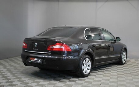 Skoda Superb III рестайлинг, 2012 год, 940 000 рублей, 7 фотография