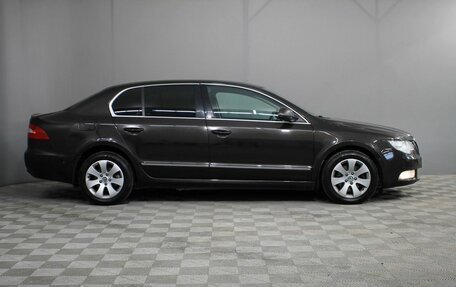 Skoda Superb III рестайлинг, 2012 год, 940 000 рублей, 8 фотография