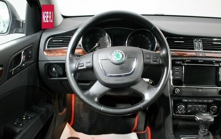 Skoda Superb III рестайлинг, 2012 год, 940 000 рублей, 12 фотография
