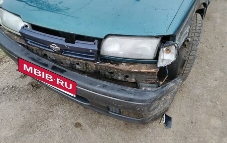 Nissan Primera II рестайлинг, 1995 год, 135 000 рублей, 2 фотография