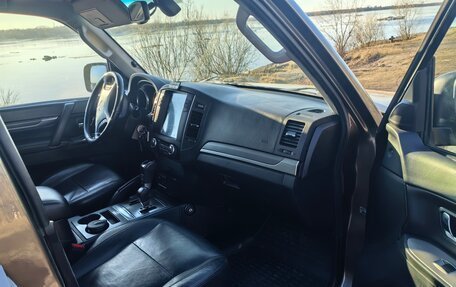 Mitsubishi Pajero IV, 2010 год, 1 700 000 рублей, 13 фотография