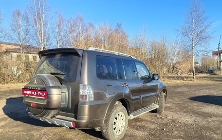 Mitsubishi Pajero IV, 2010 год, 1 700 000 рублей, 3 фотография