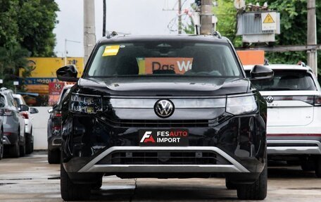 Volkswagen Teramont, 2026 год, 4 890 000 рублей, 2 фотография