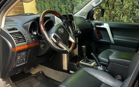 Toyota Land Cruiser Prado 150 рестайлинг 2, 2013 год, 3 950 000 рублей, 5 фотография