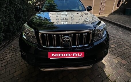 Toyota Land Cruiser Prado 150 рестайлинг 2, 2013 год, 3 950 000 рублей, 3 фотография
