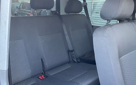 Volkswagen Caravelle T5, 2012 год, 1 860 000 рублей, 5 фотография