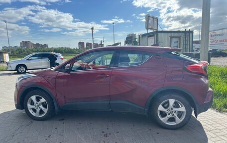Toyota C-HR I рестайлинг, 2018 год, 2 600 000 рублей, 5 фотография