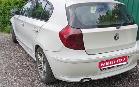 BMW 1 серия, 2011 год, 750 000 рублей, 3 фотография