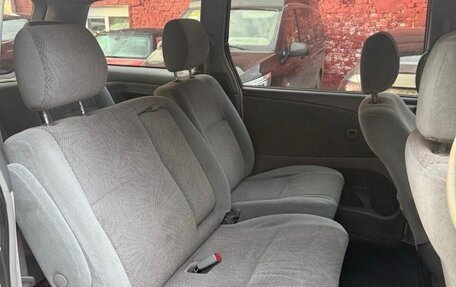 Toyota Estima III рестайлинг -2, 2001 год, 600 000 рублей, 16 фотография