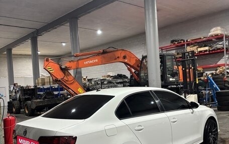 Volkswagen Jetta VI, 2016 год, 1 249 000 рублей, 5 фотография