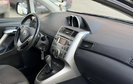 Toyota Verso I, 2011 год, 1 125 000 рублей, 7 фотография