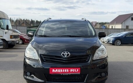 Toyota Verso I, 2011 год, 1 125 000 рублей, 8 фотография
