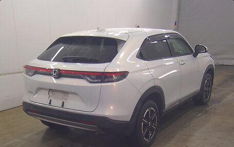 Honda Vezel, 2021 год, 1 970 000 рублей, 3 фотография