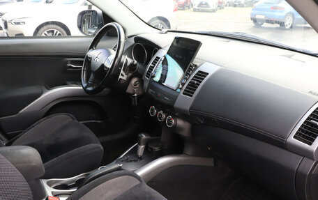 Mitsubishi Outlander III рестайлинг 3, 2010 год, 1 270 000 рублей, 9 фотография