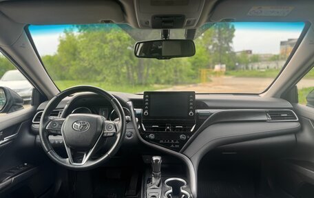 Toyota Camry, 2021 год, 3 400 000 рублей, 5 фотография