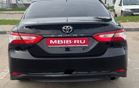 Toyota Camry, 2021 год, 3 400 000 рублей, 2 фотография