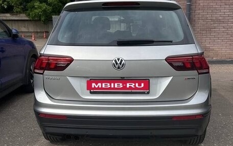 Volkswagen Tiguan II, 2019 год, 2 450 000 рублей, 13 фотография
