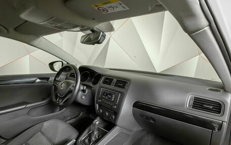 Volkswagen Jetta VI, 2018 год, 1 750 000 рублей, 13 фотография