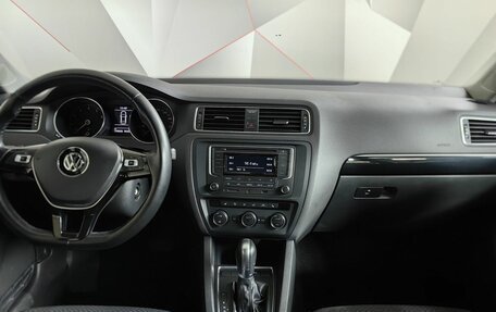 Volkswagen Jetta VI, 2018 год, 1 750 000 рублей, 15 фотография