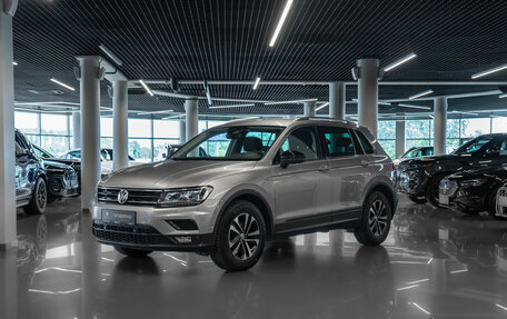 Volkswagen Tiguan II, 2019 год, 2 670 000 рублей, 1 фотография