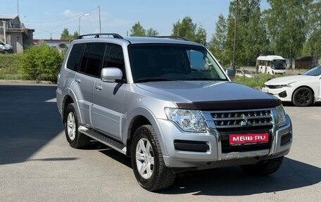 Mitsubishi Pajero IV, 2015 год, 2 350 000 рублей, 1 фотография