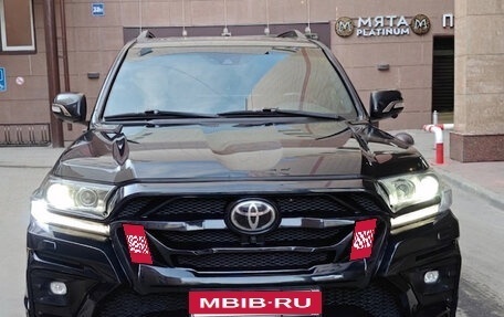 Toyota Land Cruiser 200, 2019 год, 6 750 000 рублей, 1 фотография
