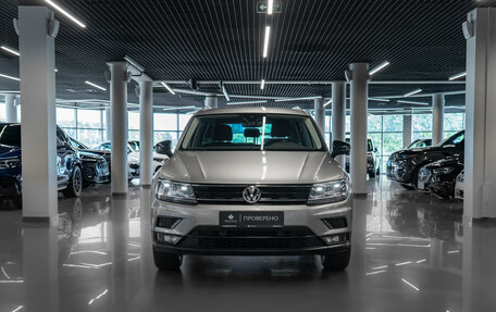 Volkswagen Tiguan II, 2019 год, 2 670 000 рублей, 3 фотография
