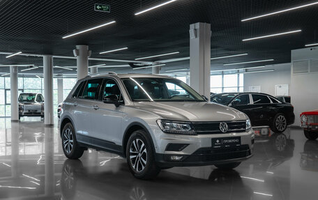 Volkswagen Tiguan II, 2019 год, 2 670 000 рублей, 2 фотография