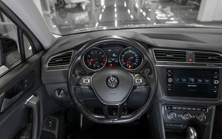 Volkswagen Tiguan II, 2019 год, 2 670 000 рублей, 10 фотография