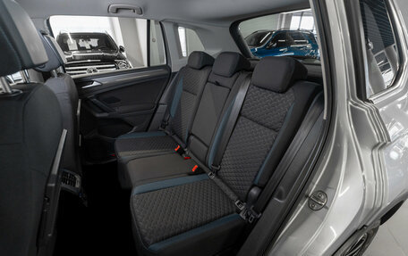 Volkswagen Tiguan II, 2019 год, 2 670 000 рублей, 12 фотография