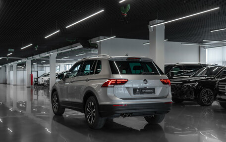Volkswagen Tiguan II, 2019 год, 2 670 000 рублей, 4 фотография