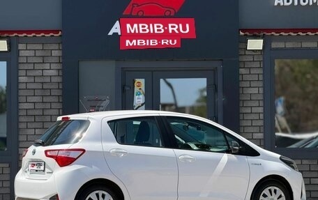 Toyota Yaris III рестайлинг, 2019 год, 1 650 000 рублей, 12 фотография